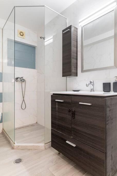 Apartment At Ano Glifada. Athén Kültér fotó