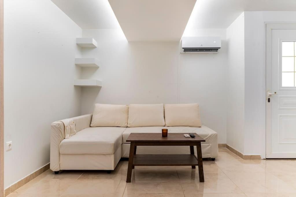 Apartment At Ano Glifada. Athén Kültér fotó