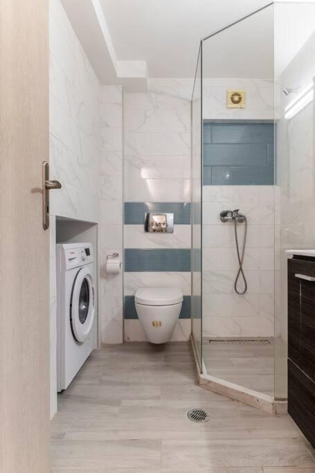 Apartment At Ano Glifada. Athén Kültér fotó